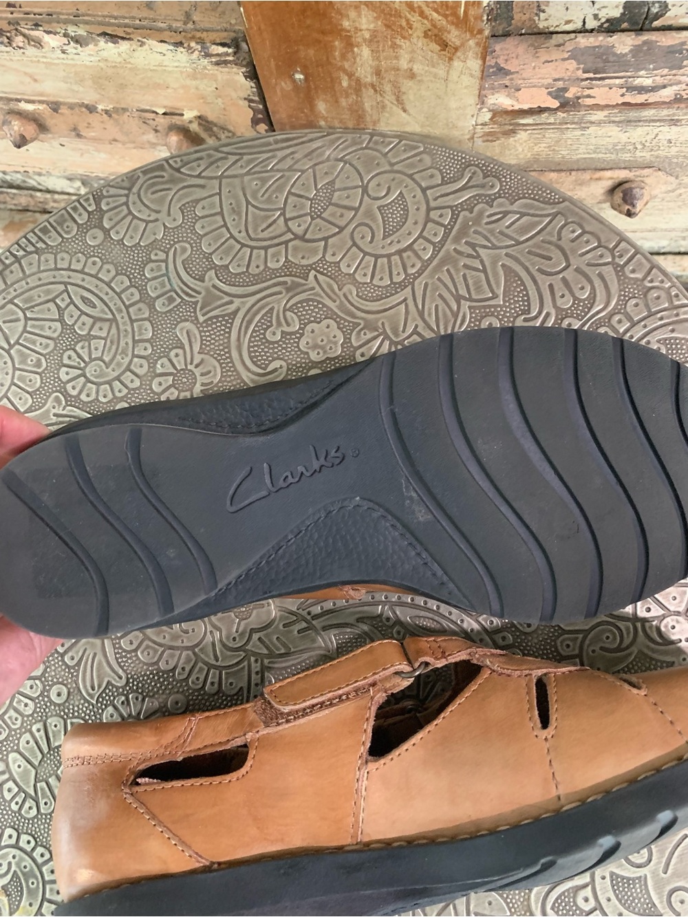 Clarks Nikki Regatta Bendables Tan Brown Leather Closed-Toe Slip-Ons Loafers 7.5 - Picture 9 of 11